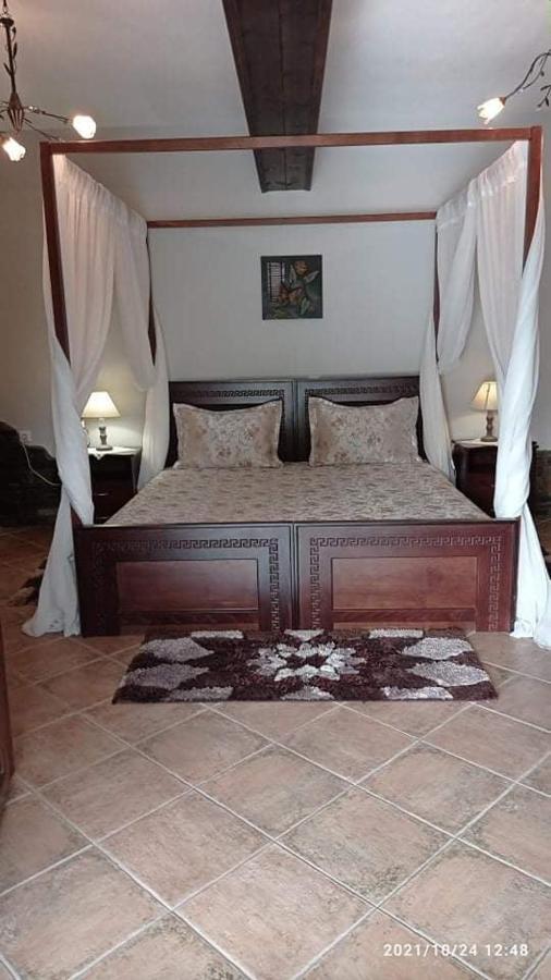 Guesthouse Athanasiou Loutraki  Exterior photo